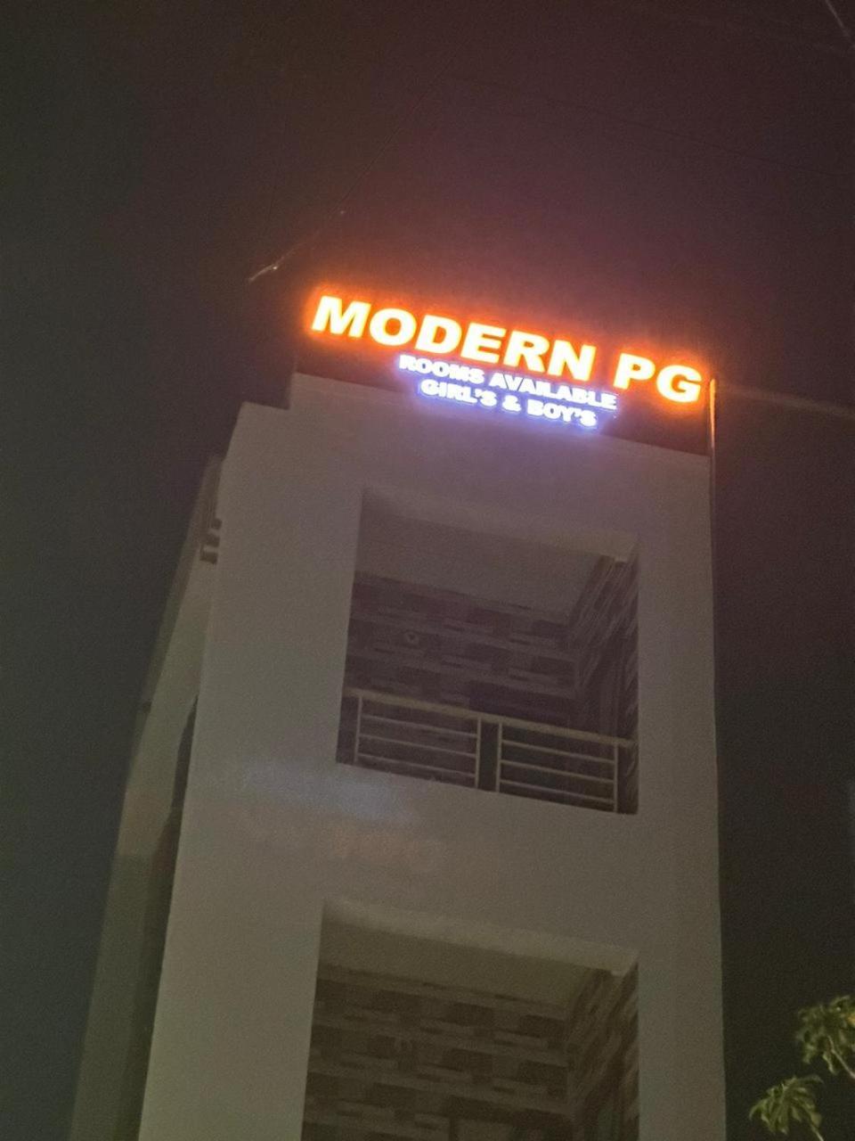 Modern Pg Hostel Pune Bagian luar foto