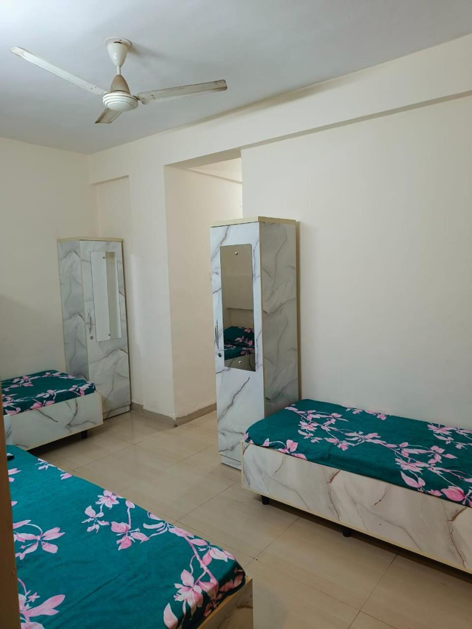 Modern Pg Hostel Pune Bagian luar foto