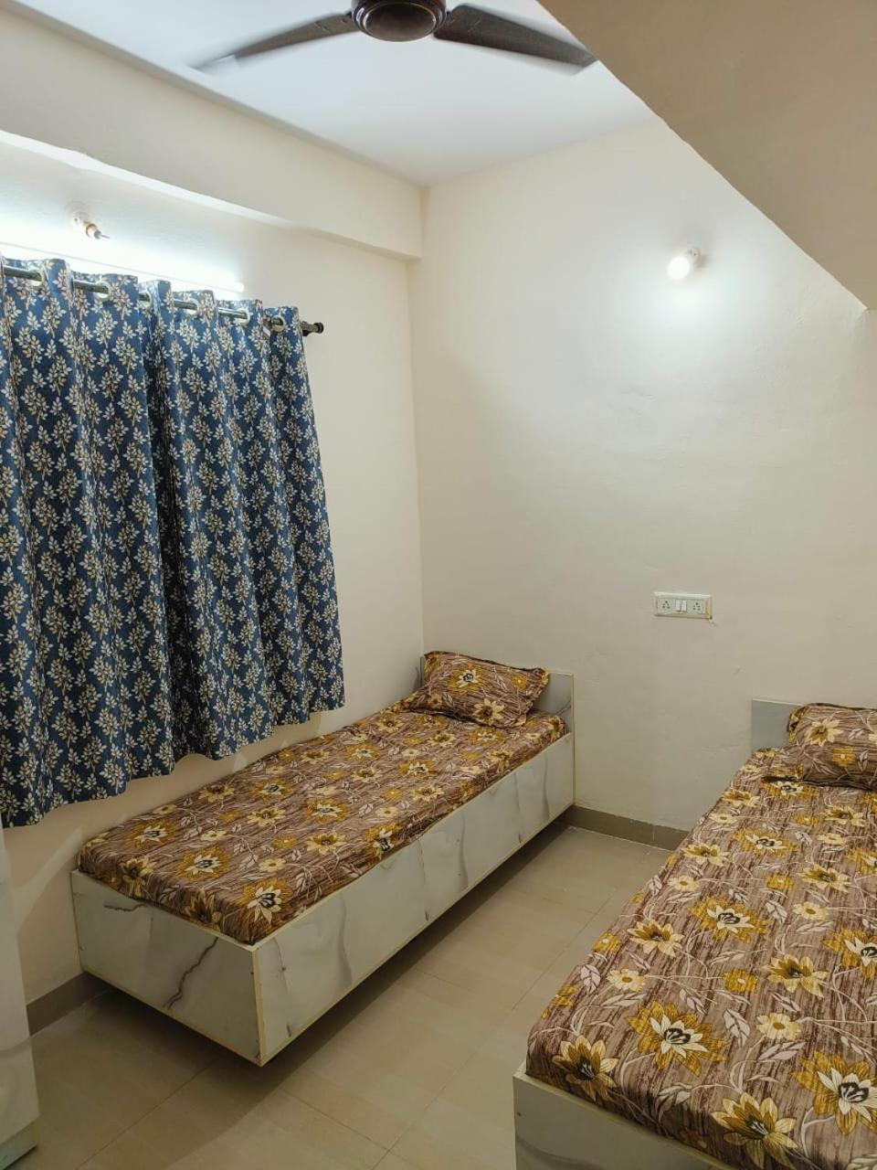 Modern Pg Hostel Pune Bagian luar foto